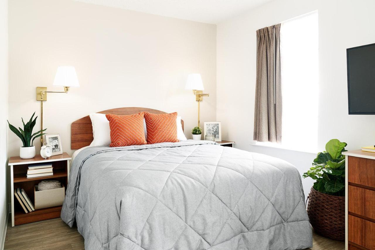 Intown Suites Extended Stay Indianapolis In -I70 Post Drive Exterior foto